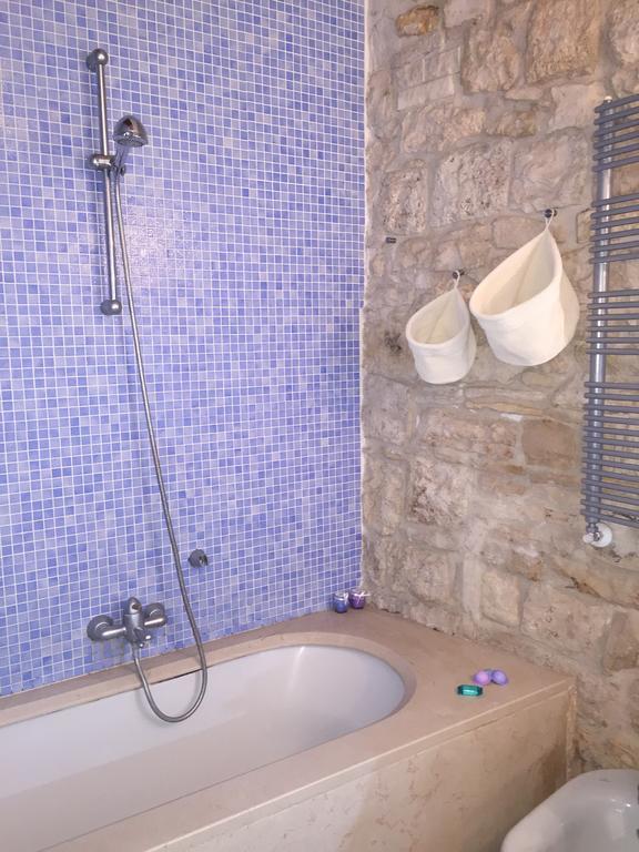 Casa Torre Di Mactheus Petraro Apartment Giovinazzo Exterior foto