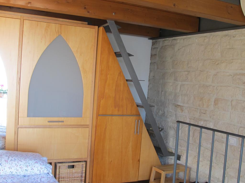 Casa Torre Di Mactheus Petraro Apartment Giovinazzo Exterior foto